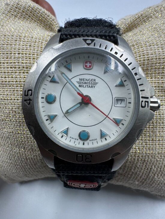 Wenger Swiss Military Watch Women Silver Tone Black Nylon Strap 7908X Works main image 8